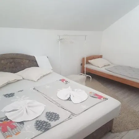 Salus Apartment